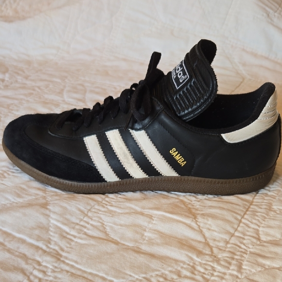 Adidas Men's Black and White Classic Sneakers - Picture 4 of 6